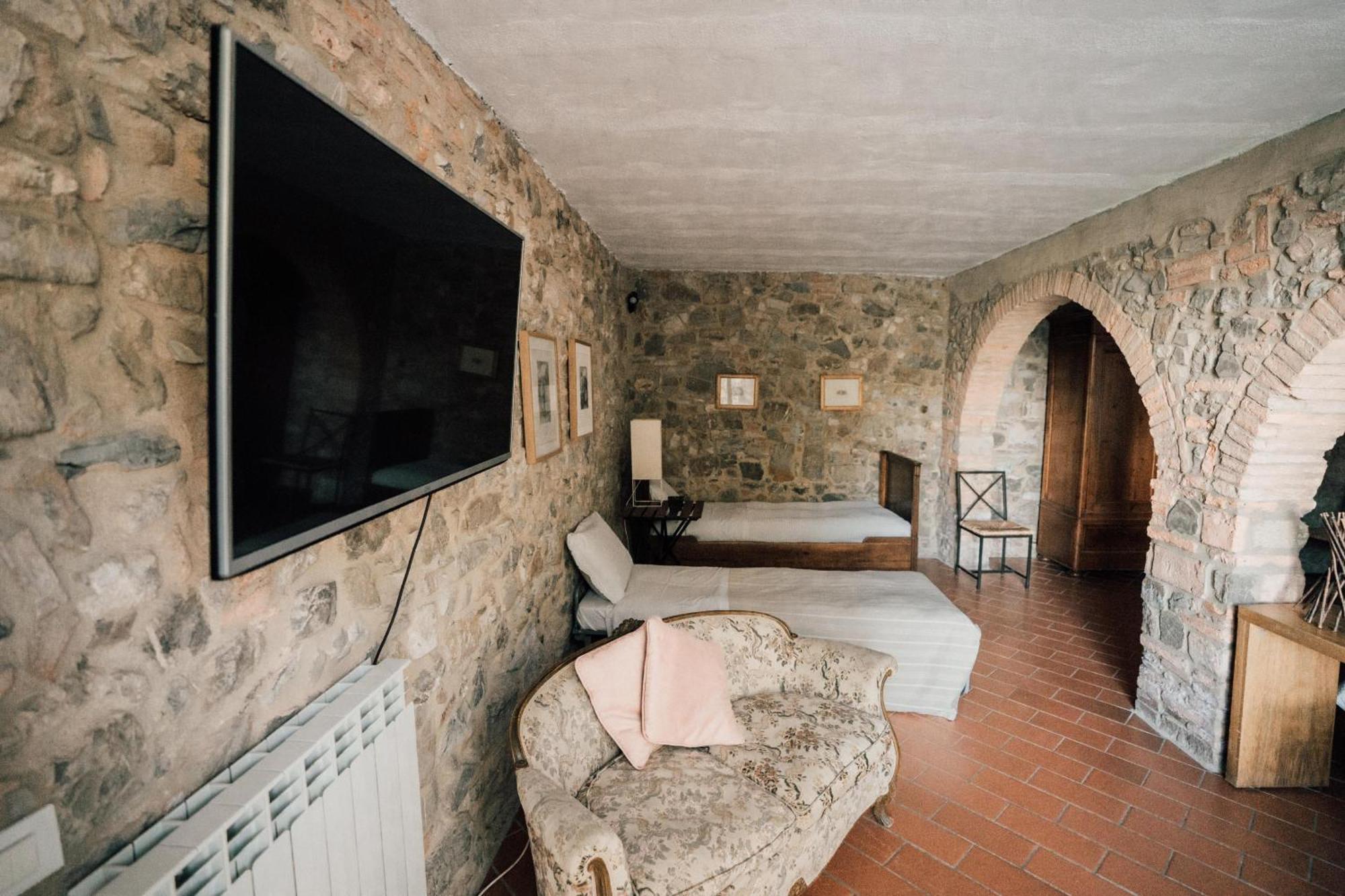 Agriturismo Le Valli คาสเชียนา แตร์เม ภายนอก รูปภาพ