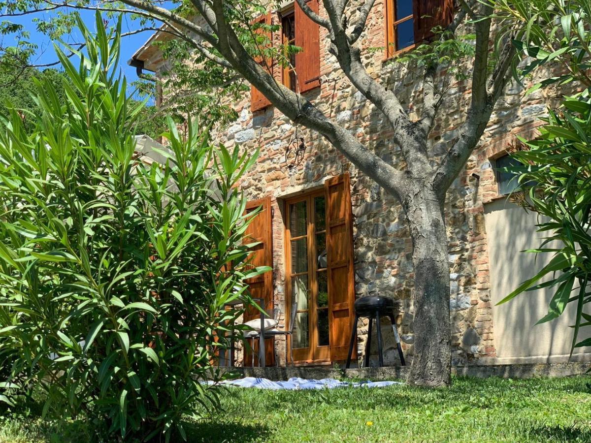 Agriturismo Le Valli คาสเชียนา แตร์เม ภายนอก รูปภาพ
